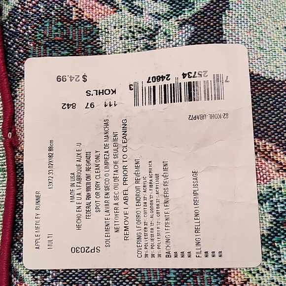 Apple Table Runner - Picture 4 of 4